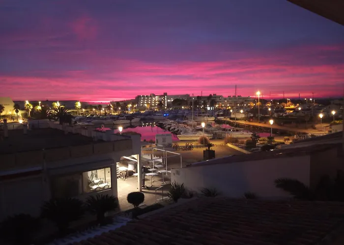 459, Port Soleil, Village Naturiste * Agde